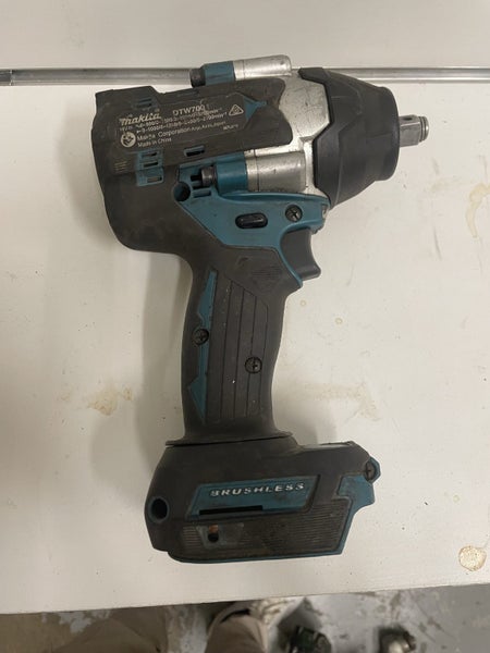 Makita DTW700Z 18V LXT Brushless 4-Speed 1/2in Impact Wrench (Baretool) Carousel 2