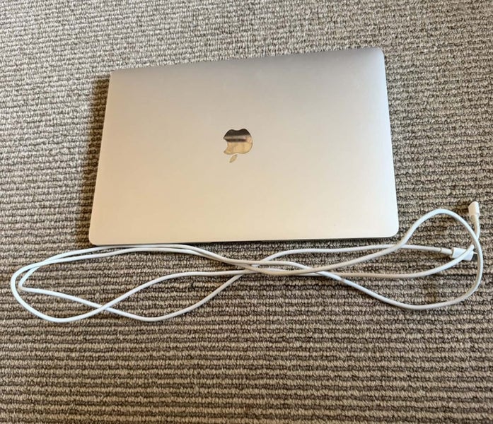 MacBook 8GB453851895541934083