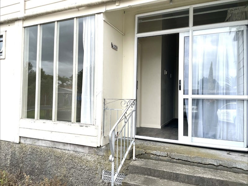 Image 1 of 8