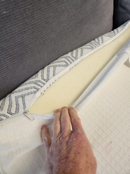 Serta perfect sleeper memory foam King or Queen mattress topper Carousel 6