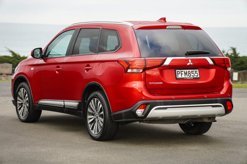 2022 Mitsubishi Outlander LS 2.4 4x4 7-seats, photo 3