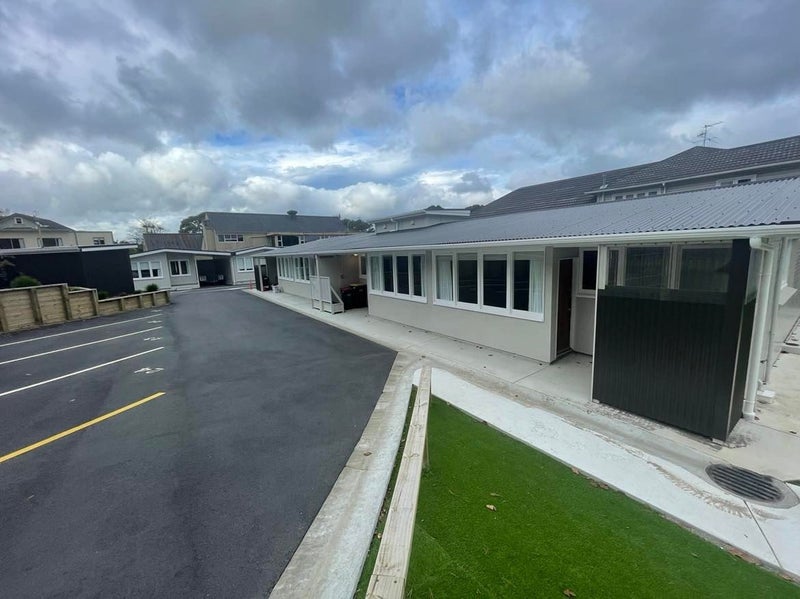 Image 1 of 10