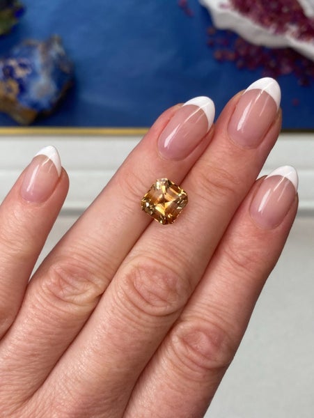 $1RES ~ 5.66ct Bi-Colour Imperial Topaz * $1200 RRP Carousel 2