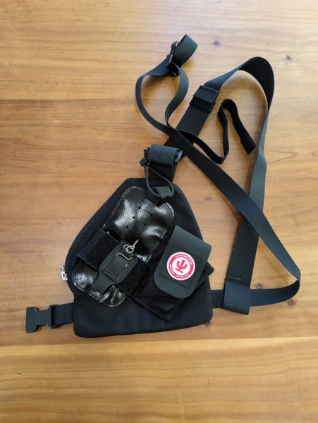 Cactus Radio Harness 3-Way with Pouch Carousel 1