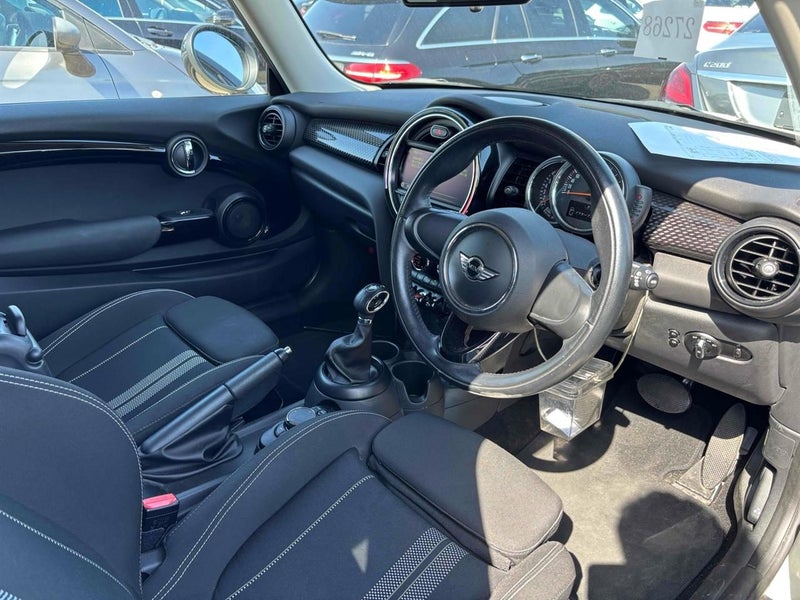 2016 MINI Cooper S 2.0 Turbo - 6-Speed Auto - E...4837762654548992010