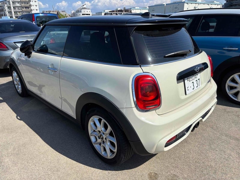 2016 MINI Cooper S 2.0 Turbo - 6-Speed Auto - E...4837762654548992013