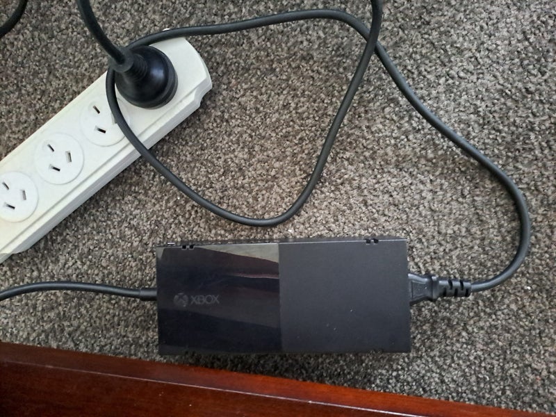 Xbox One console 1 TB with Kinect sensor controller and 5 Games Carousel 12
