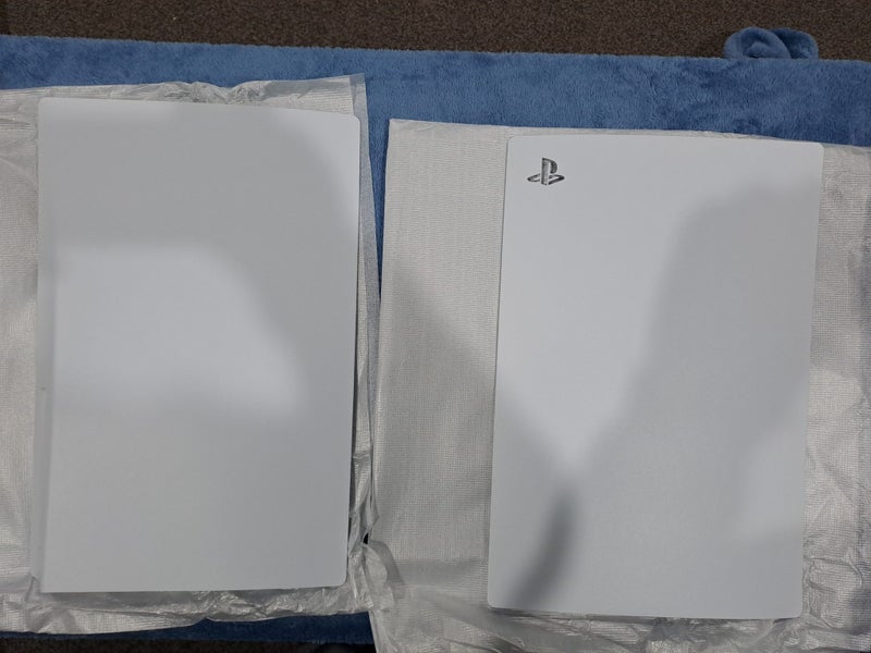 Playstation 5 original Console covers NEW Carousel 1