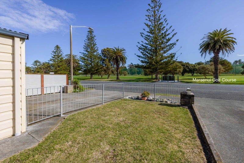 gallery carousel 23