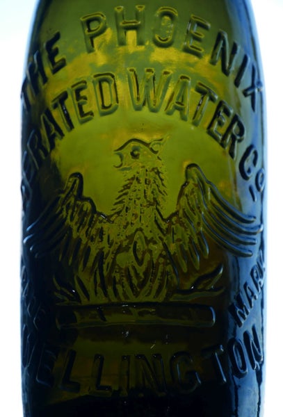 Great Condition Phoenix Wellington Dark Olive Internal Thread Aerated Waters Carousel 2