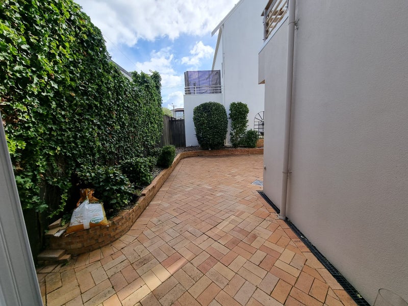 Image 1 of 9