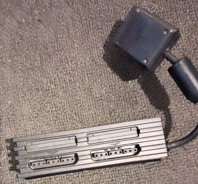 Official Sony PlayStation 2 Multitap (Model SCPH-10090). Carousel 3