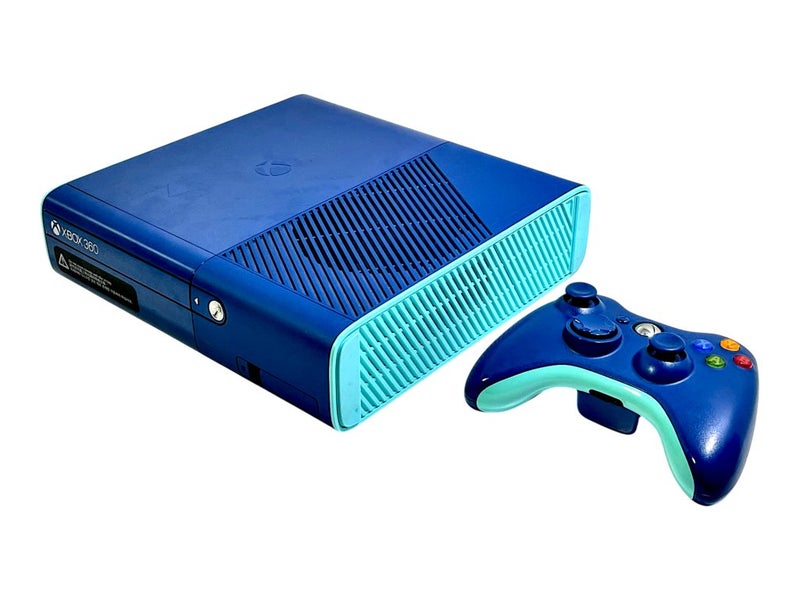 Special Edition Call of Duty XBox 360 E 500GB Console Bundle Carousel 1