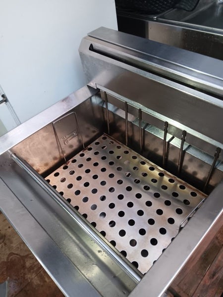 Blue seal deep fryer 3PHASE Carousel 3