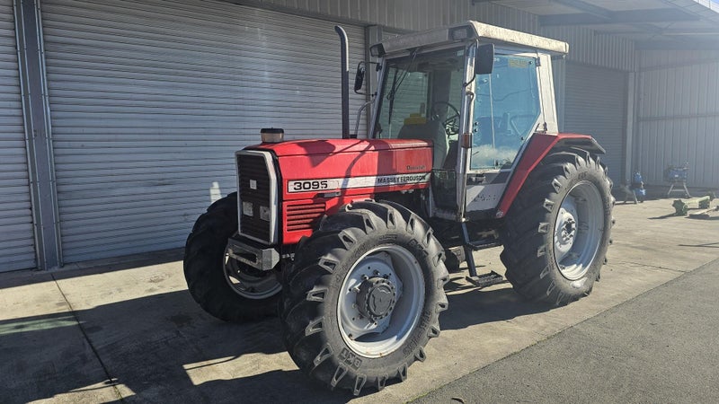 Massey Ferguson 3095 Carousel 2