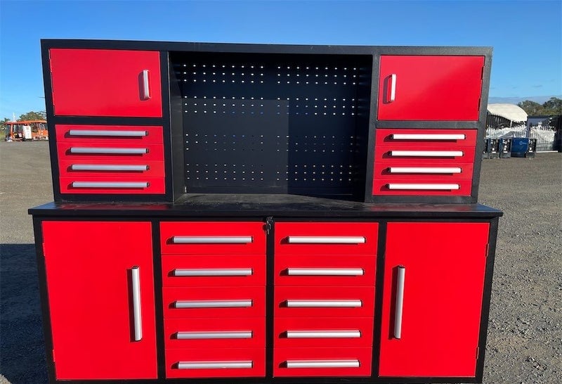 18 Drawer Work Bench483822014258882562