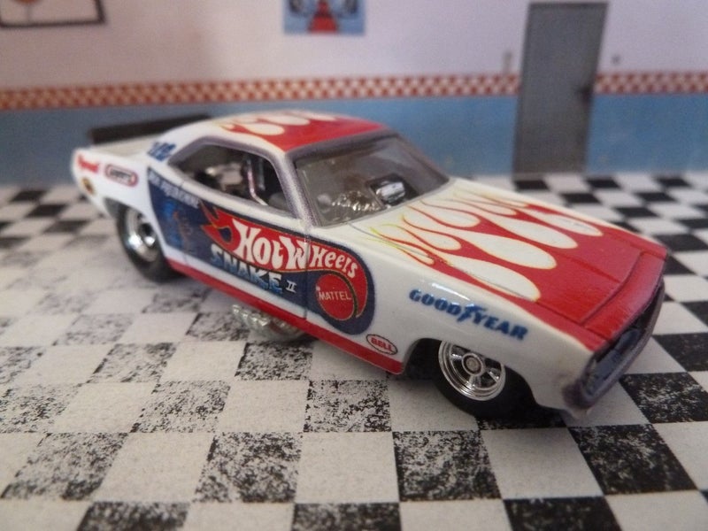 Hot Wheels Premium: '72 Plymouth Cuda Funny Car (Snake 2-Pack) 2025 White Mint Carousel 1