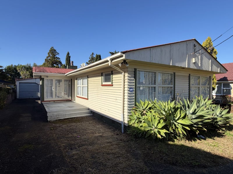 Image 1 of 20