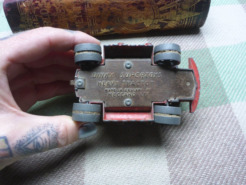 Vintage Dinky Supertoys Diecast Toy No. 563/963 Blaw Knox Heavy Tractor Die Cast Carousel 6