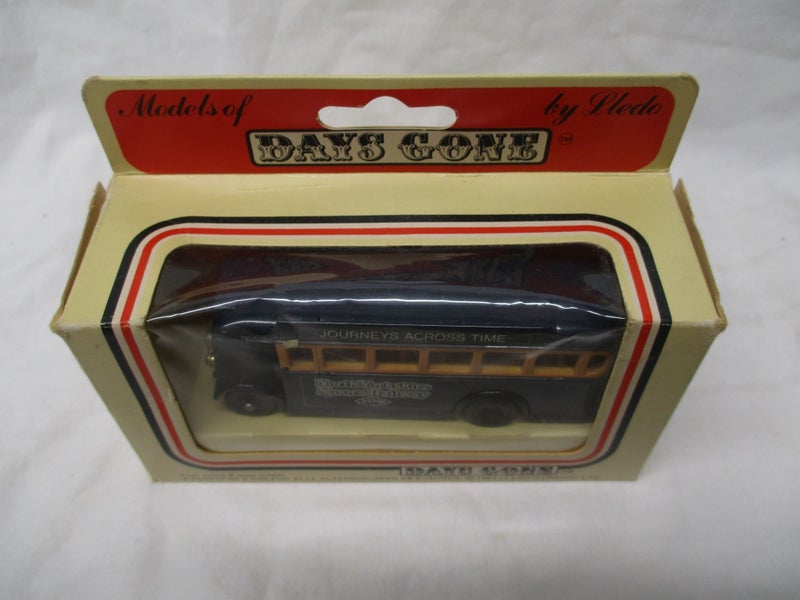 TY2 7719 - Lledo days gone North Yorkshire Moors Railway Bus - Diecast toy model Carousel 3