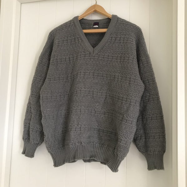### PURE WOOL JERSEY ## REDUCED TO BARGAIN < $24-50 BUY NOW > FROM BALLANTYNES > Carousel 1