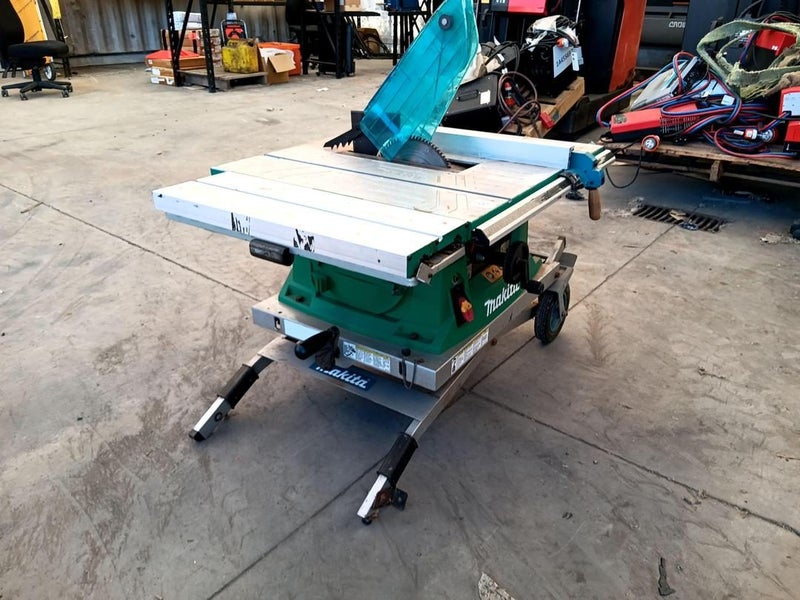 Makita M250 Table Saw Carousel 2