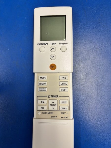 Fujitsu heatpump remote control w bracket holder compatible @ Carousel 2