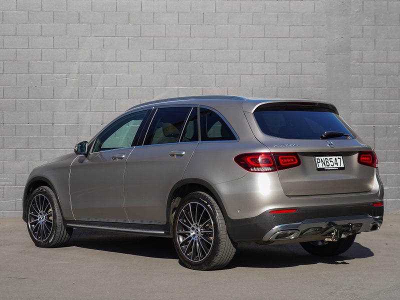 2022 Mercedes-Benz GLC 300 e PHEV 4WD 9A 5Dr Wagon, photo 2