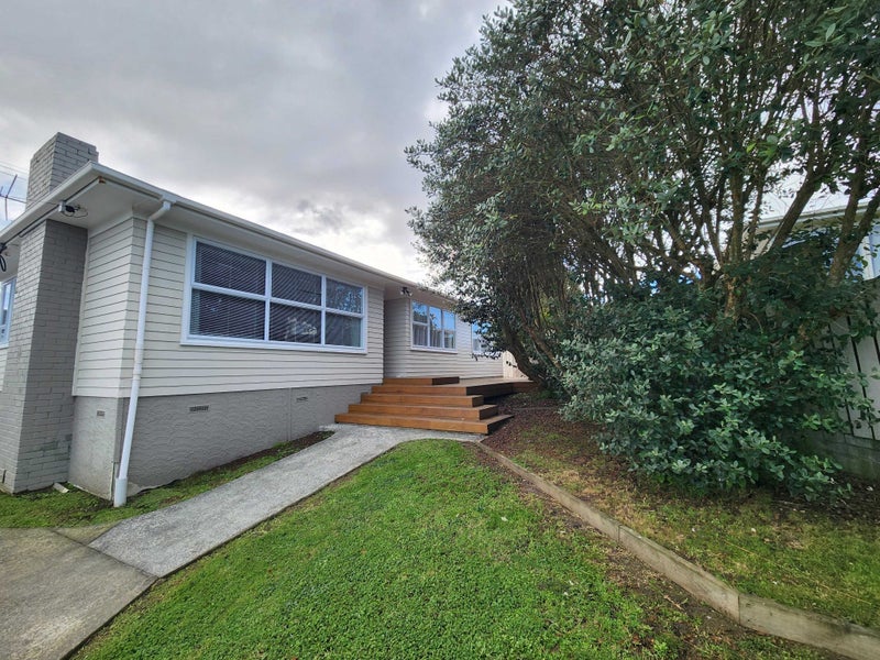 Image 1 of 20