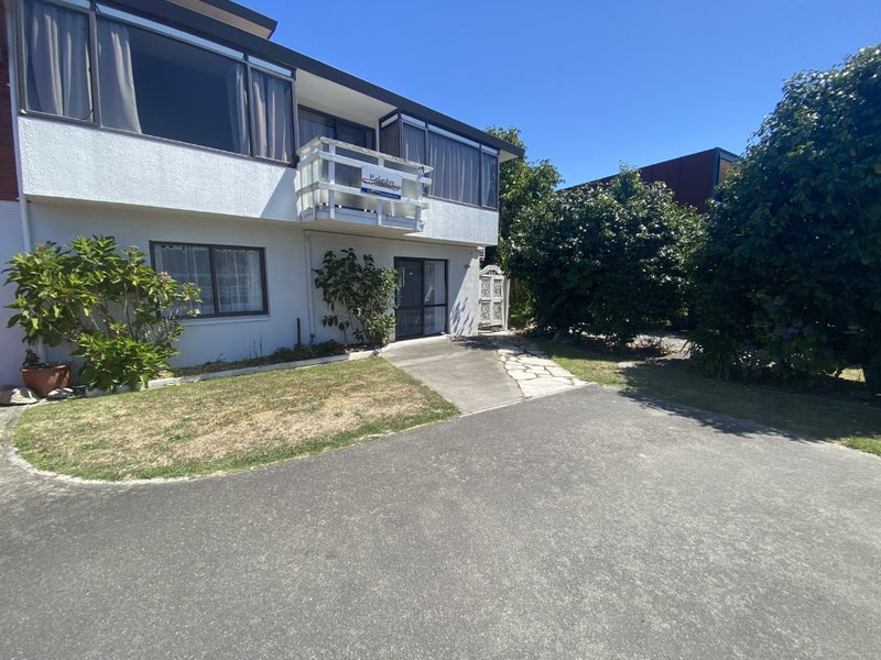 Image 1 of 9