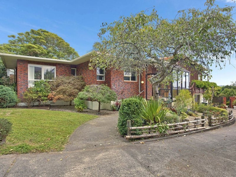 Image 1 of 20