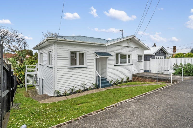 Image 1 of 31