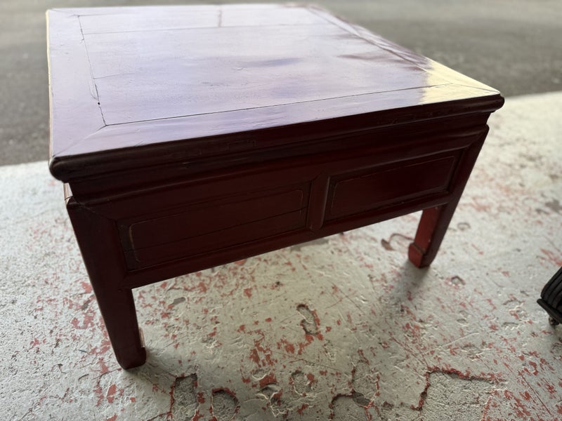 A Vintage Chinese Red Lacquer Square Coffee Table with 2 Drawers Carousel 20