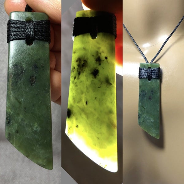 2 DAY AUCTION! 7.1cm NZ Greenstone Toki Pendant Carousel 1