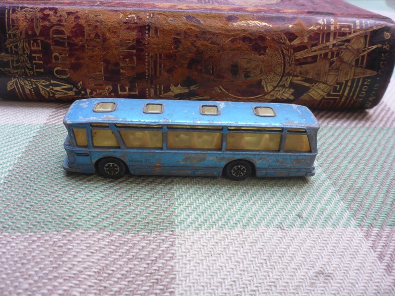 Vintage Dinky Toys Diecast Toy Car No. 296 Bedford Duple Viceroy 37 Coach Carousel 1
