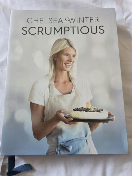 SCRUMPTIOUS - Chelsea Winter Carousel 1