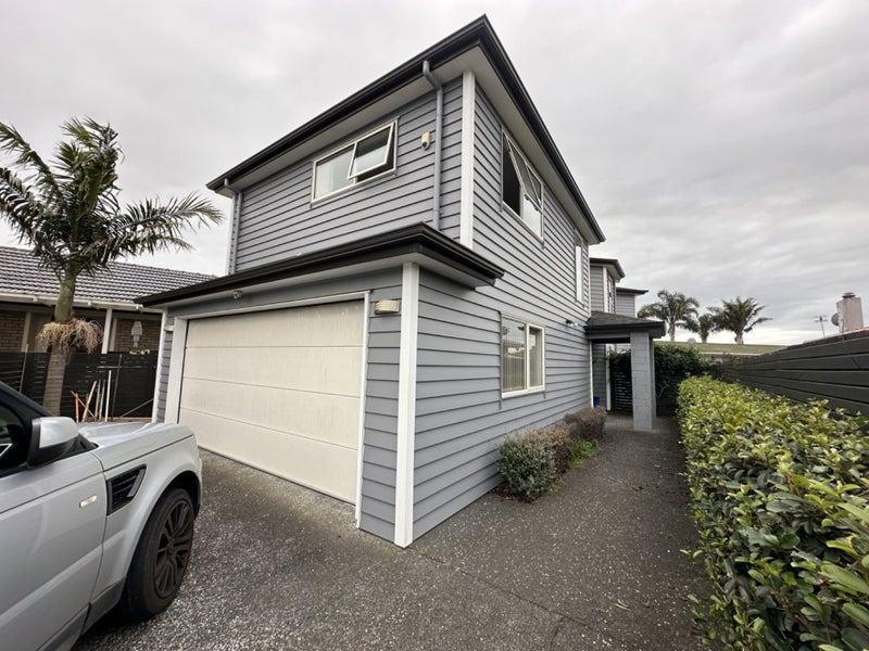Image 1 of 18