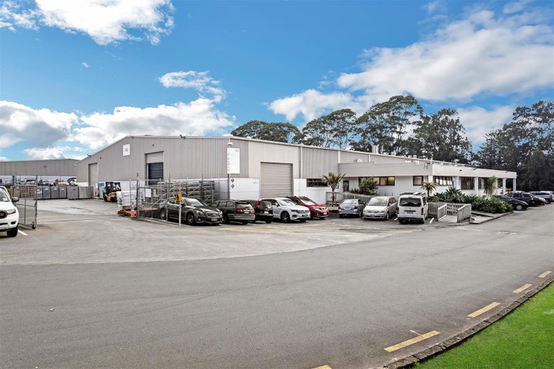 Image 1 of 20