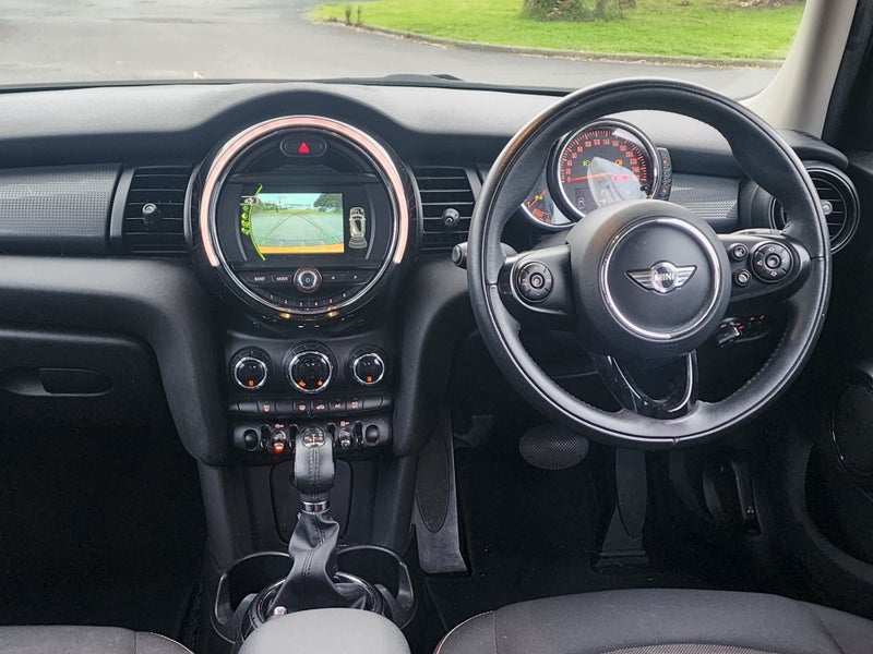 2017 MINI Hatch Cooper464352969774213128