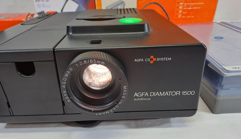 Afga Diamator 1500 Autofocus Slide Projector and Accessories Carousel 3