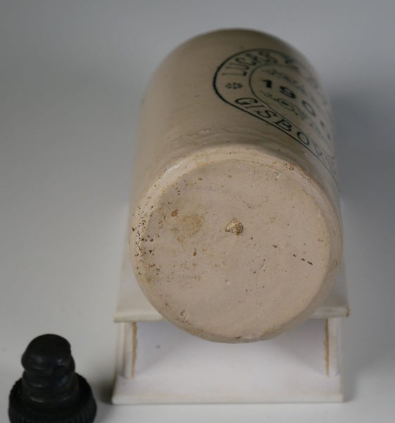 Hawke's Bay (Gisborne) Lucas & Sawyer Antique Two Tone Ginger Beer Bottle Carousel 4