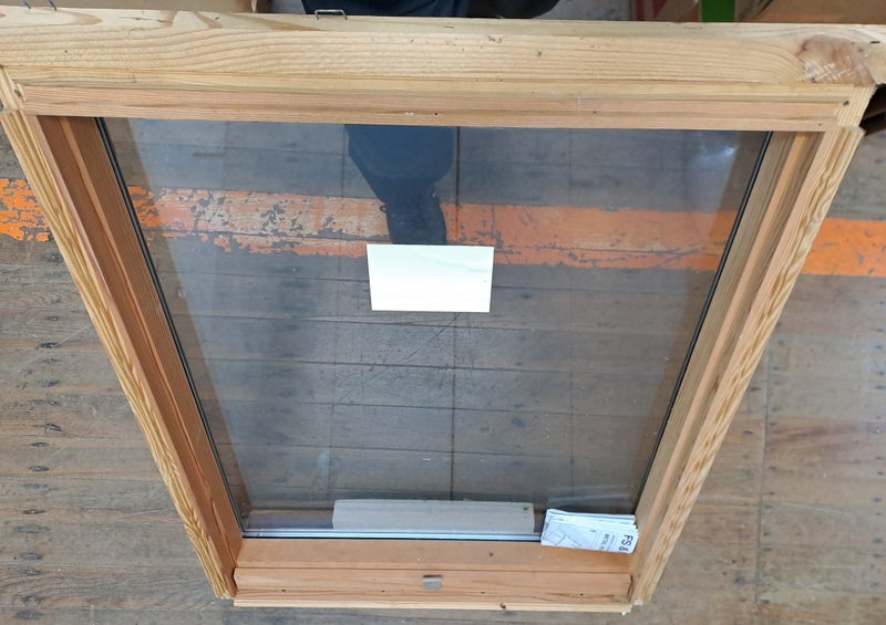 Velux FSF 304 Skylight Windows & Flashing Kit (Open Box) Carousel 2