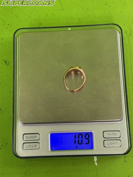 ** 22CT RING ** Carousel 4