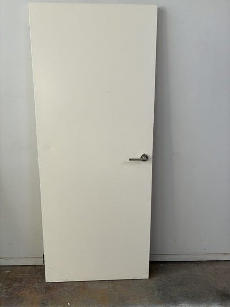 DOOR #6 808mm x 1.980M. Carousel 1