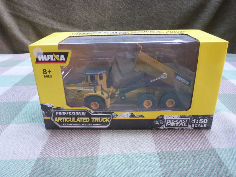 Boxed 1/50 Hulna Diecast Scale Model Professional Articulated Truck Die Cast Toy Carousel 1
