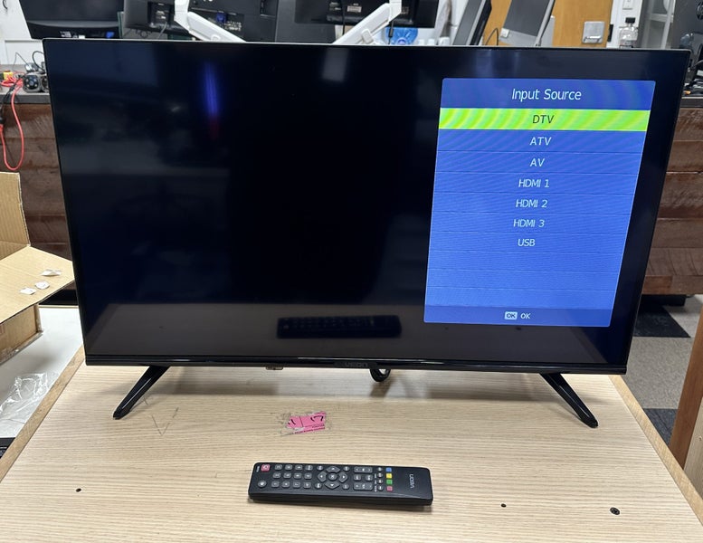Veon - 32"- VN32E202019 - TV - With Remote - (O/B) Carousel 2
