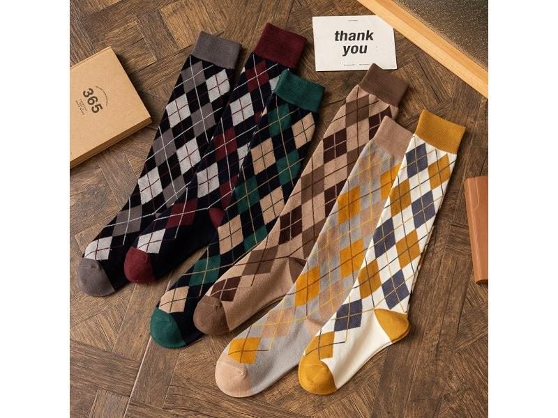 Women's Mid Calf Classic Checkered Pure Cotton Stockings Carousel 2