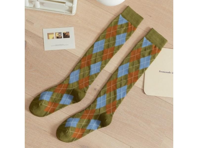 Women's Mid Calf Classic Checkered Pure Cotton Stockings Carousel 1