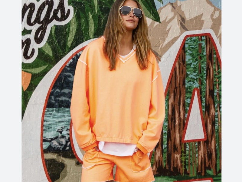 NEW. HAMMILL & CO. Capri Neon Orange Sweat NEW