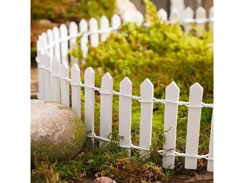 Mini Wooden Fence For DIY Fairy Garden Terrarium Decoration Carousel 2